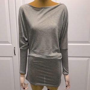 Women’s Watermelon brand grey lightweight knit tunic
